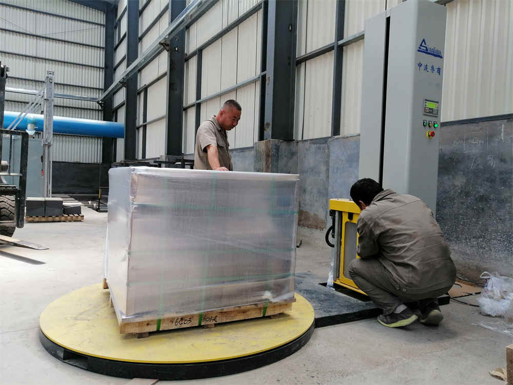 Special Stretch Wrapping Film Packaging Machine