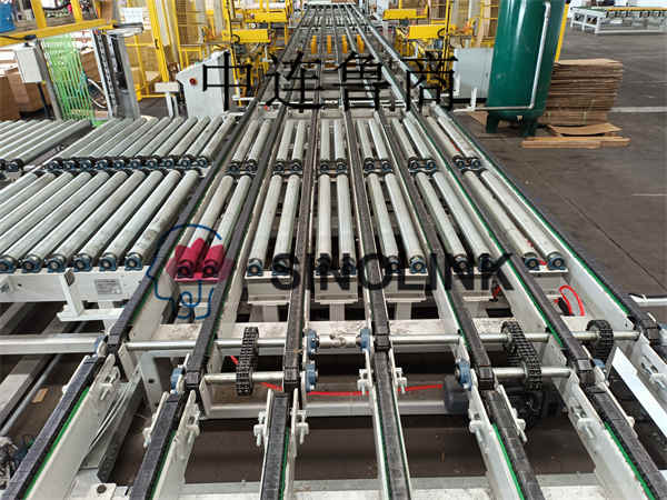 Alcoholic Beverage Stainless Material Roller Conveyor System