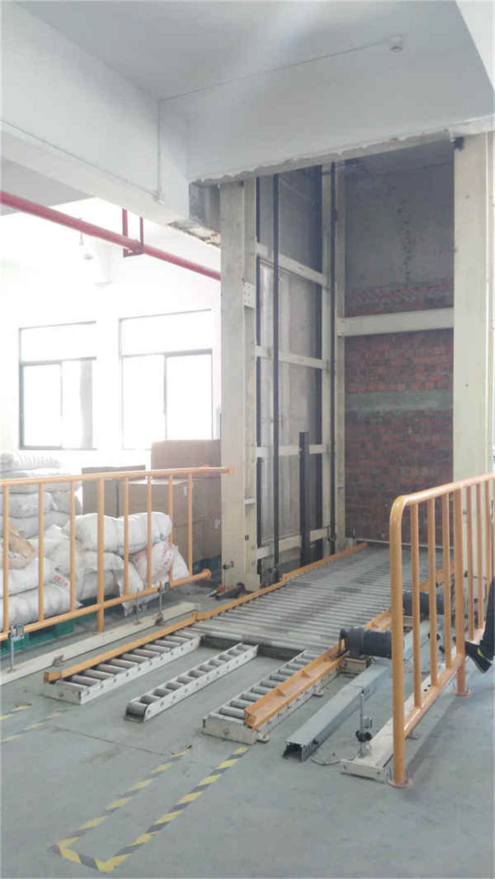 Fully Automatic Unmanned Heavy Load Vertical Lifting Conveyor