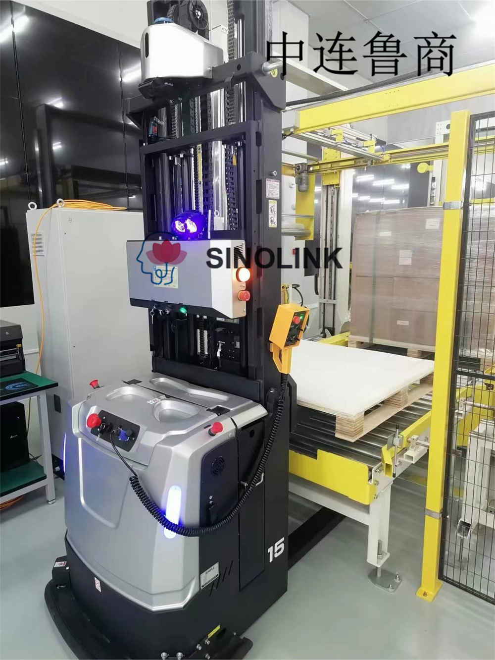 Autonomous Mobile Robots (AMRs)in Material Handling