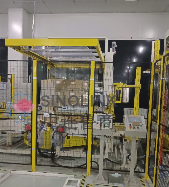 Photovoltaic Packaging: Cross Strapping + Corner Protectors with Film Wrapping