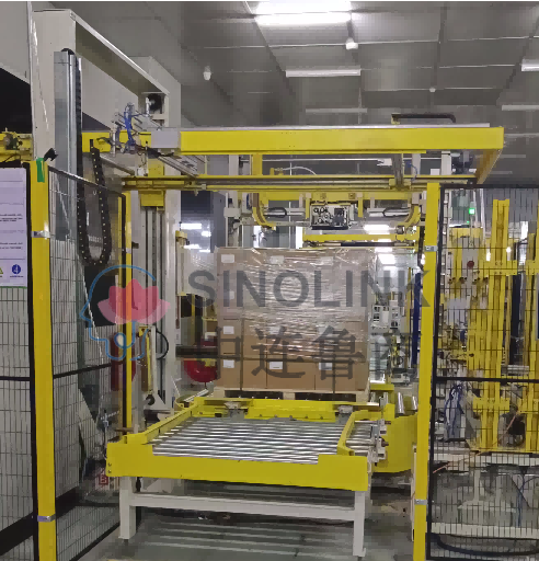 Photovoltaic Packaging: Cross Strapping + Corner Protectors with Film Wrapping