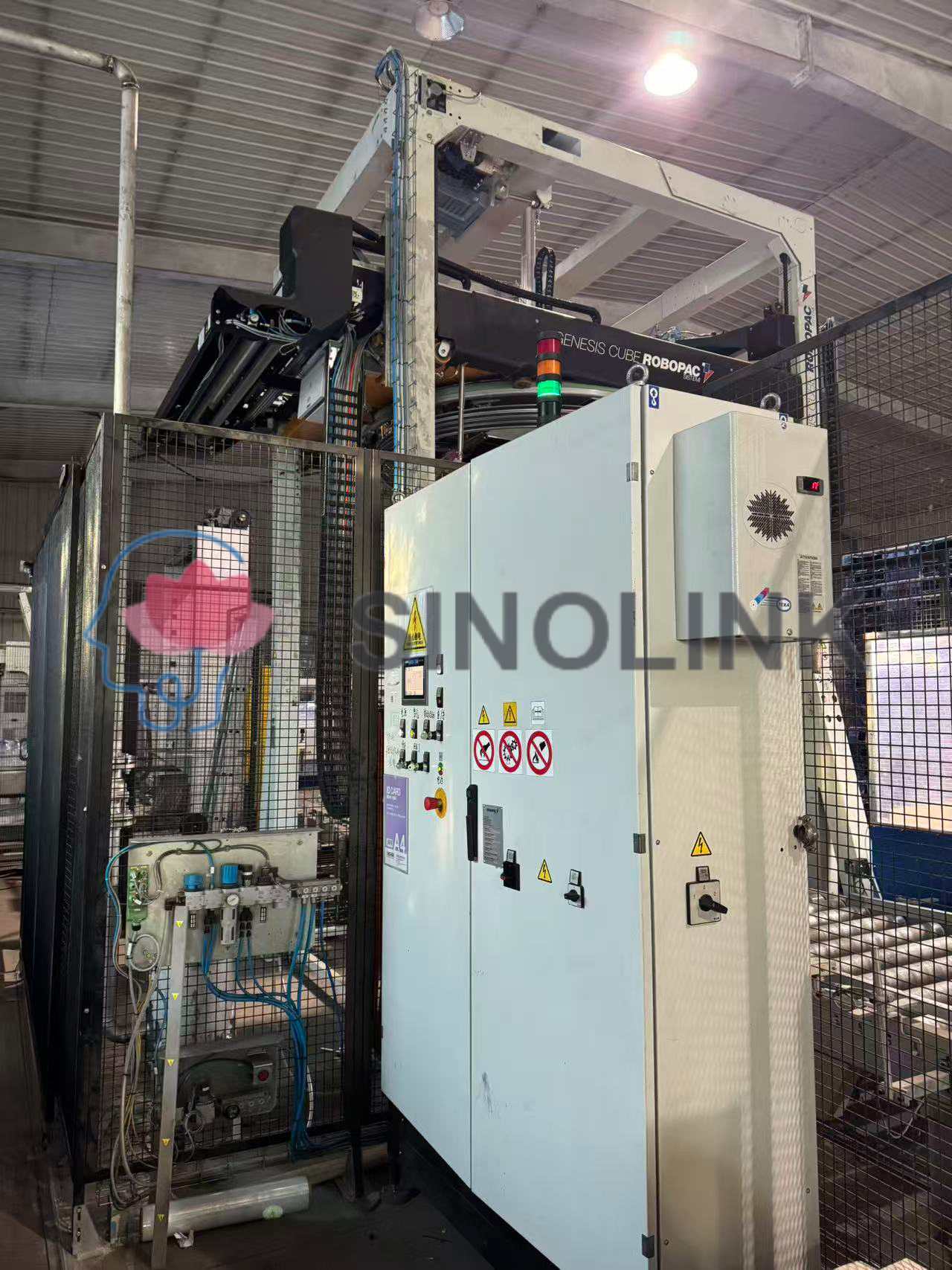 Ring wrapping machine, turntable wrapping machine