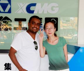 Clients From Ethiopia Signing Contracting For Construction Roller