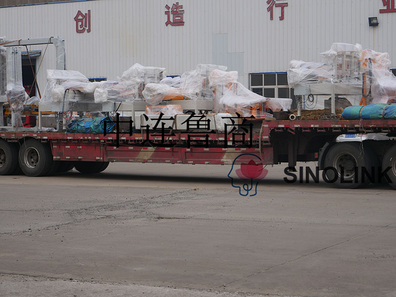 Delivery Pictures of Strapping Machine Delivery Pictures of Strapping Machine