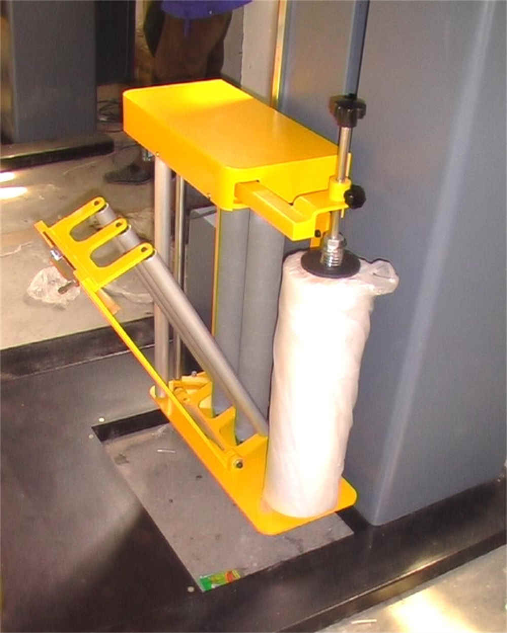 T1650FZ Full Auto Pallet Wrapper Machine T1650FZ Full Auto Pallet Wrapper Machine