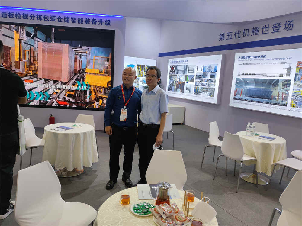 T1650FZ Full Auto Pallet Wrapper Machine T1650FZ Full Auto Pallet Wrapper Machine