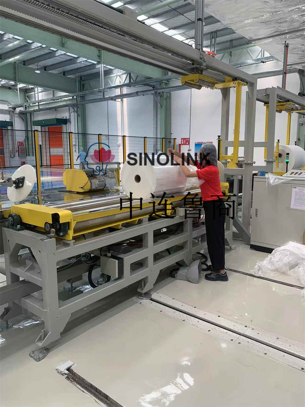 Non-woven Radial Packaging Machine Notes: Demand-side rewinder table height: 700mm (the height of the supplier's equipment drive roller from the ground needs to be designed to be 700mm); The rewinder to the winding machine rewinder is excessive, and the transport table is excessive, and the demander is responsible. Non-woven Radial Packaging Machine Packaging Requirements: The number of winding turns can be set Automatic reciprocating is possible After each package roll, the film holder automatically returns to the fixed position. Non-woven Radial Packaging Machine Other requirements: At the request of the demand side, after winding, it is necessary to discharge the material directly in the same direction as the incoming material, as shown in the following figure: Non-woven Radial Packaging Machine Notes: Demand-side rewinder table height: 700mm (the height of the supplier's equipment drive roller from the ground needs to be designed to be 700mm); The rewinder to the winding machine rewinder is excessive, and the transport table is excessive, and the demander is responsible. Non-woven Radial Packaging Machine Packaging Requirements: The number of winding turns can be set Automatic reciprocating is possible After each package roll, the film holder automatically returns to the fixed position. Non-woven Radial Packaging Machine Other requirements: At the request of the demand side, after winding, it is necessary to discharge the material directly in the same direction as the incoming material, as shown in the following figure:
