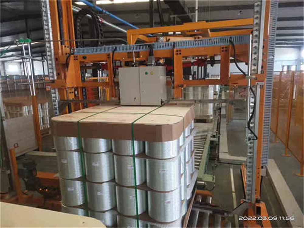 Full Automatic Vertical Pallet Strappers Full Automatic Vertical Pallet Strappers